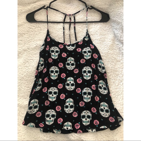 No Boundaries Tops - Tank Top